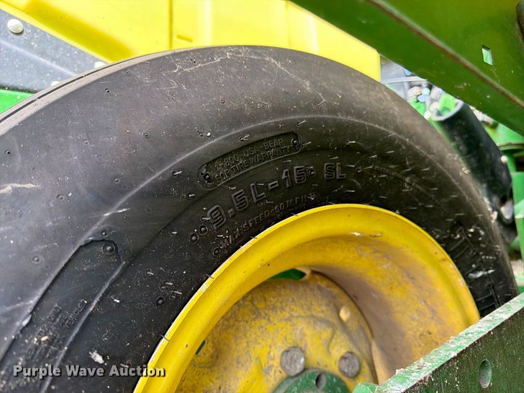 image for item FK3441 2010 John Deere 1760 planter