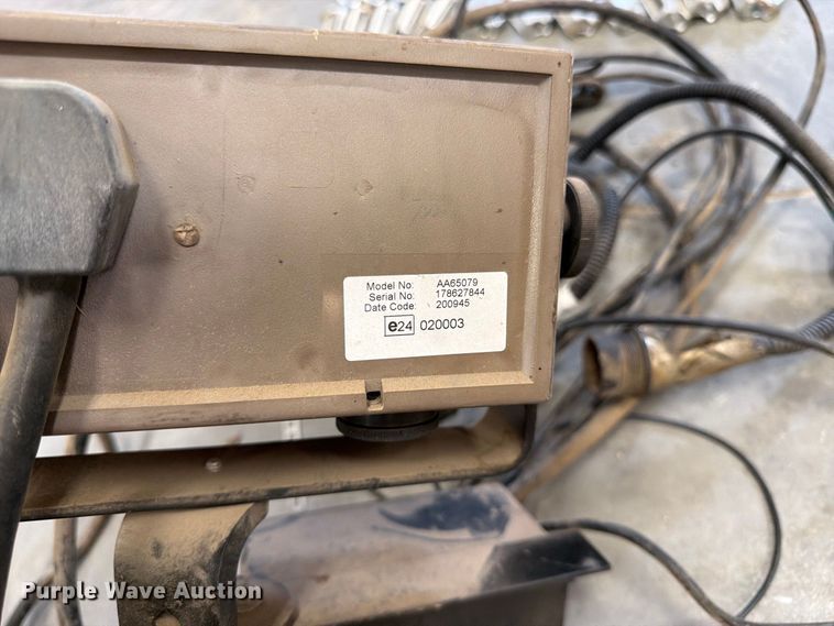 image for item FK3441 2010 John Deere 1760 planter