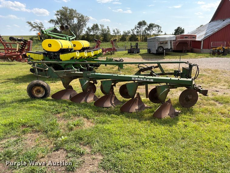 image for item FK3442 Oliver 565 plow