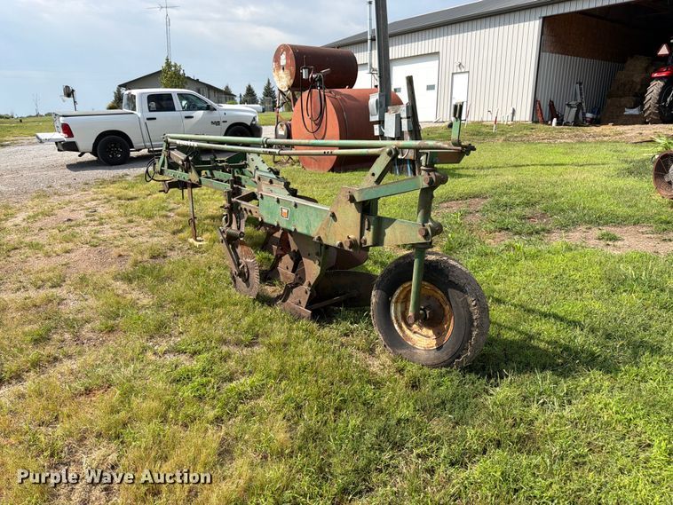 image for item FK3442 Oliver 565 plow