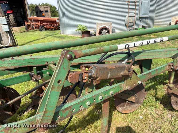 image for item FK3442 Oliver 565 plow