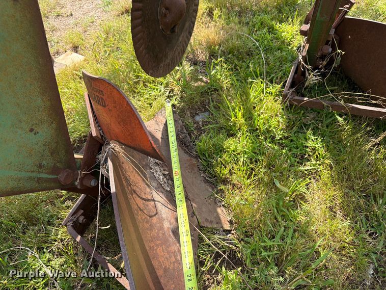 image for item FK3442 Oliver 565 plow