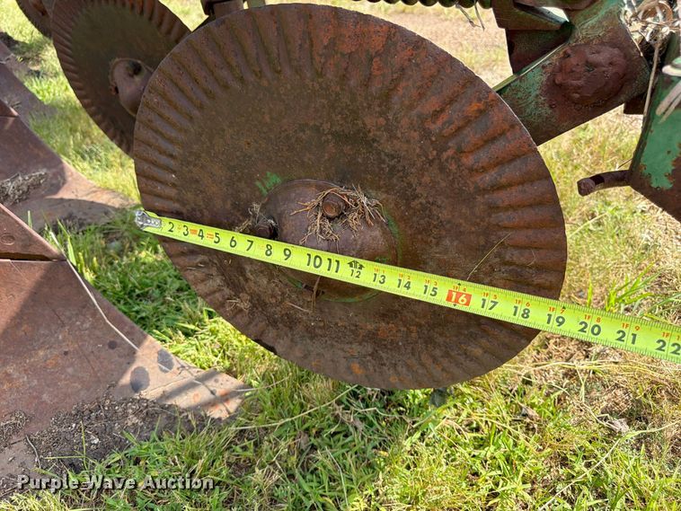 image for item FK3442 Oliver 565 plow
