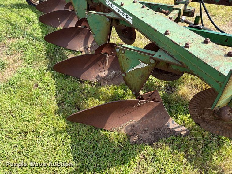 image for item FK3442 Oliver 565 plow