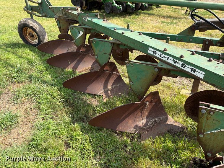 image for item FK3442 Oliver 565 plow