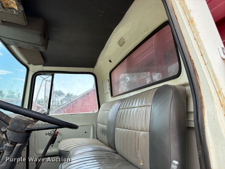 image for item FK3444 1974 Ford 600 grain truck