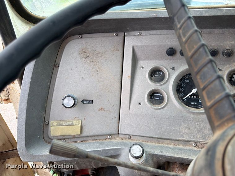 image for item FK3444 1974 Ford 600 grain truck