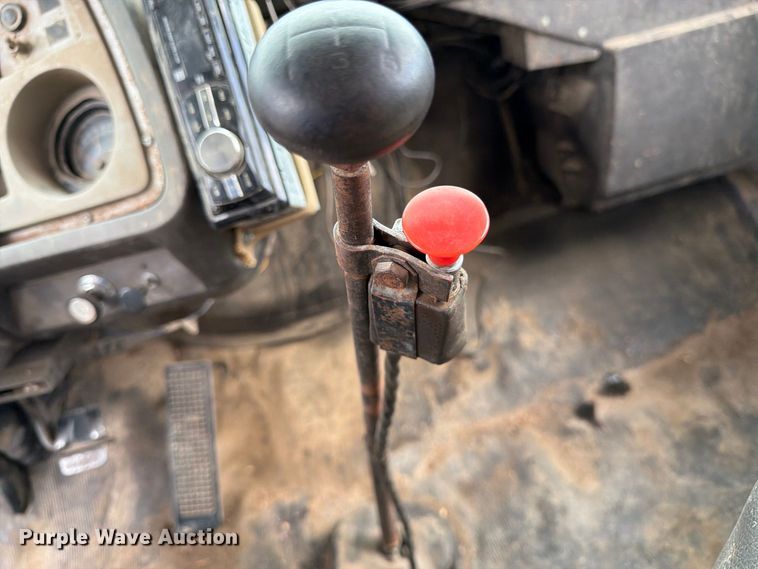 image for item FK3444 1974 Ford 600 grain truck