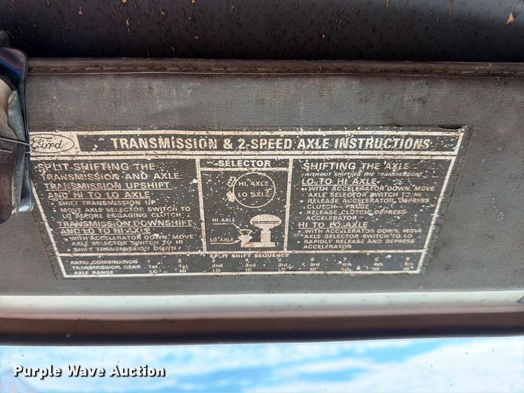 image for item FK3444 1974 Ford 600 grain truck