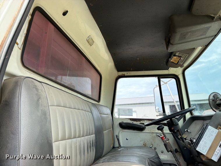 image for item FK3444 1974 Ford 600 grain truck