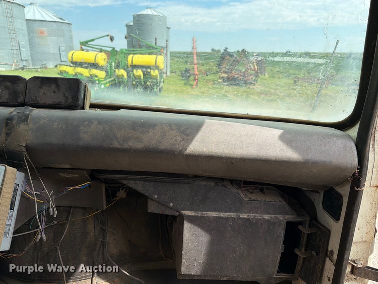 image for item FK3444 1974 Ford 600 grain truck