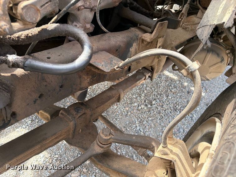 image for item FK3444 1974 Ford 600 grain truck