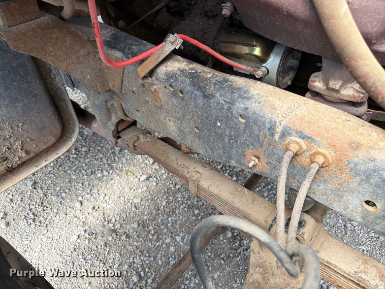 image for item FK3444 1974 Ford 600 grain truck