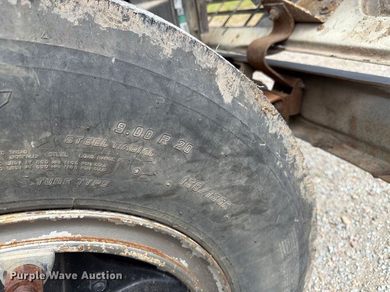 image for item FK3444 1974 Ford 600 grain truck