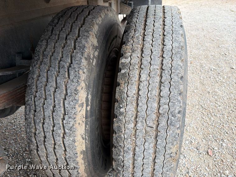 image for item FK3444 1974 Ford 600 grain truck