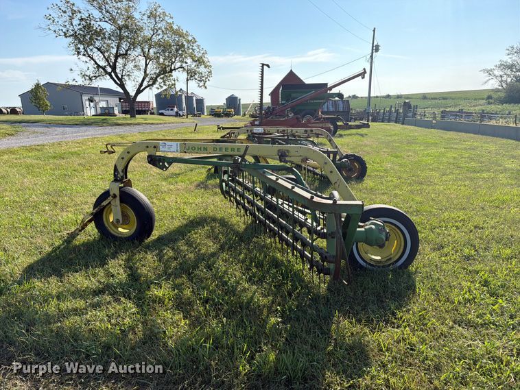 image for item FK3445 John Deere 640 hay rake