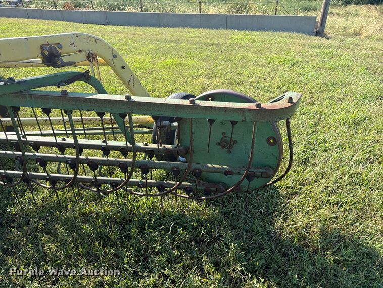 image for item FK3445 John Deere 640 hay rake