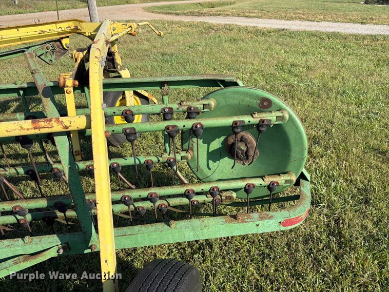 image for item FK3445 John Deere 640 hay rake
