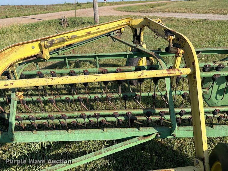 image for item FK3445 John Deere 640 hay rake