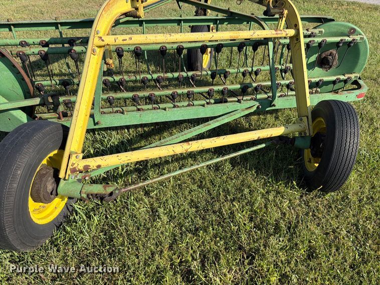 image for item FK3445 John Deere 640 hay rake