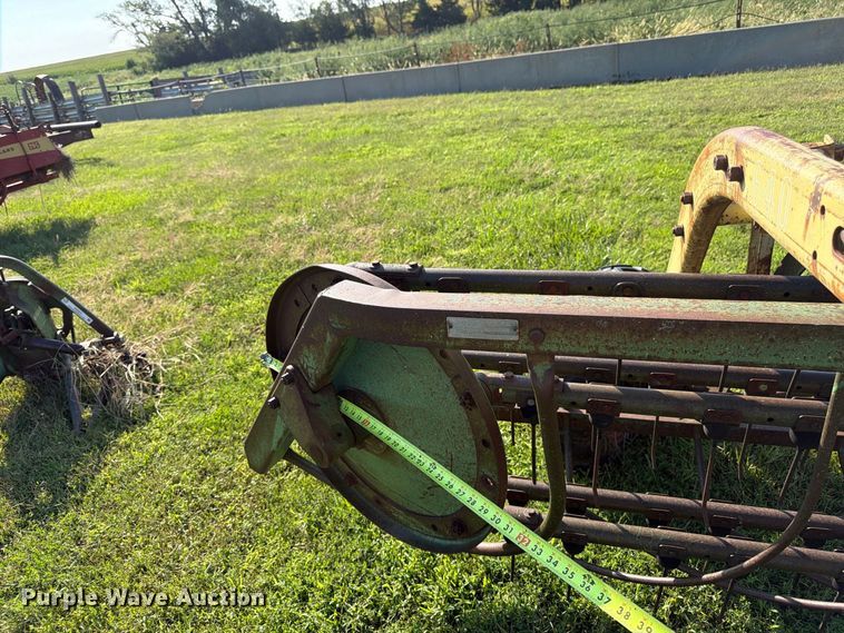 image for item FK3446 John Deere 640 hay rake