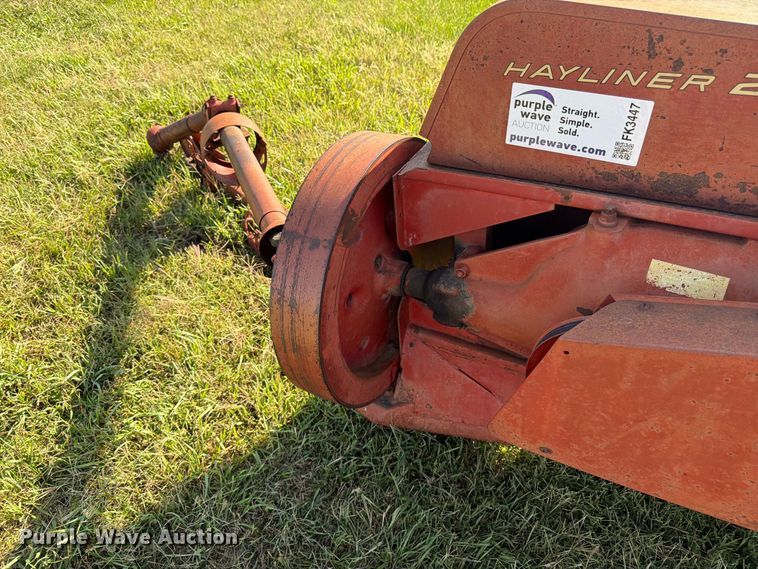 image for item FK3447 New Holland 269 small square baler
