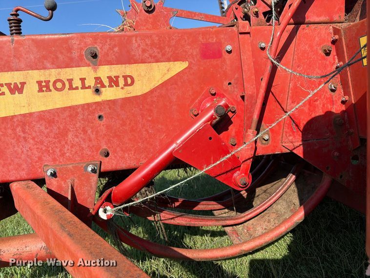 image for item FK3447 New Holland 269 small square baler