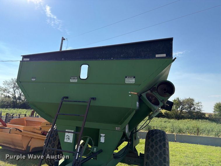 image for item FK3450 Brent by Unverferth GC472 grain cart