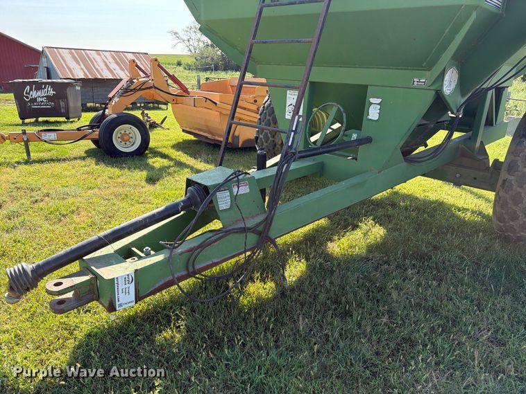image for item FK3450 Brent by Unverferth GC472 grain cart