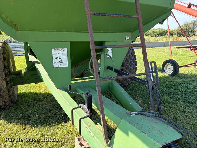 image for item FK3450 Brent by Unverferth GC472 grain cart