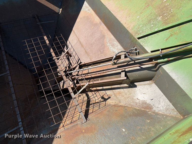 image for item FK3450 Brent by Unverferth GC472 grain cart