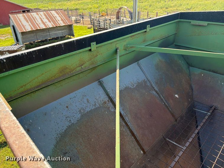 image for item FK3450 Brent by Unverferth GC472 grain cart