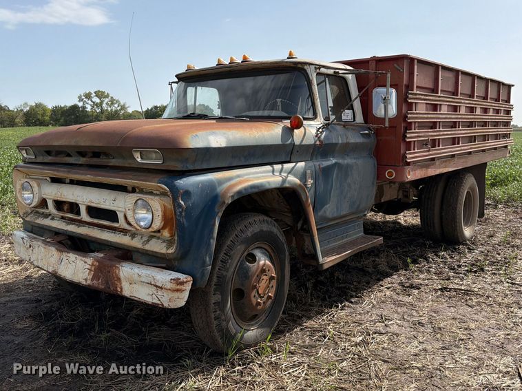 1963 Chevorlet 60 grain truck