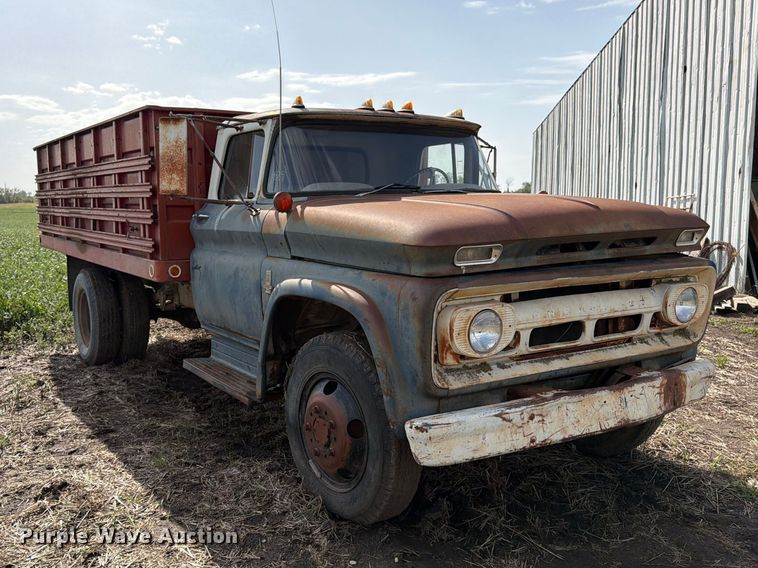 image for item FK3468 1963 Chevorlet 60 grain truck