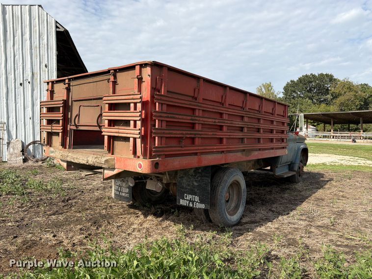 image for item FK3468 1963 Chevorlet 60 grain truck