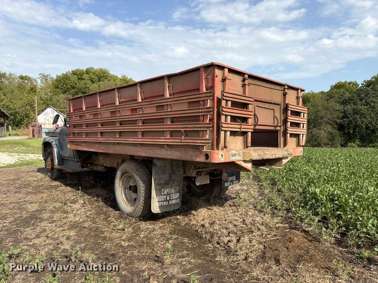 image for item FK3468 1963 Chevorlet 60 grain truck