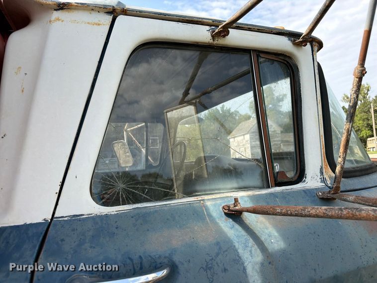 image for item FK3468 1963 Chevorlet 60 grain truck