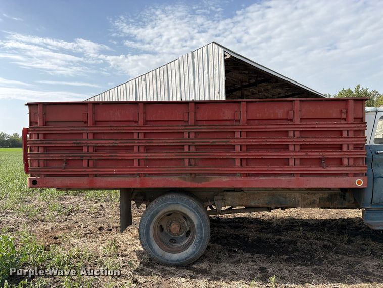 image for item FK3468 1963 Chevorlet 60 grain truck