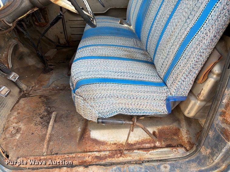 image for item FK3468 1963 Chevorlet 60 grain truck