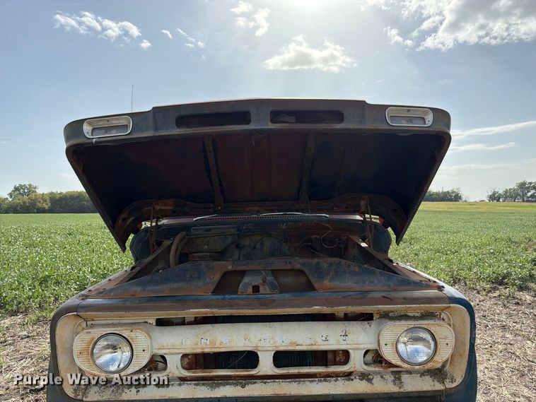 image for item FK3468 1963 Chevorlet 60 grain truck