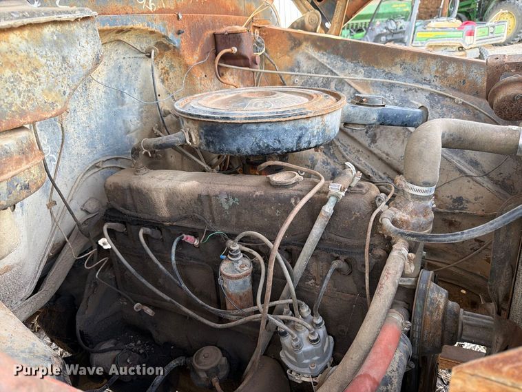 image for item FK3468 1963 Chevorlet 60 grain truck