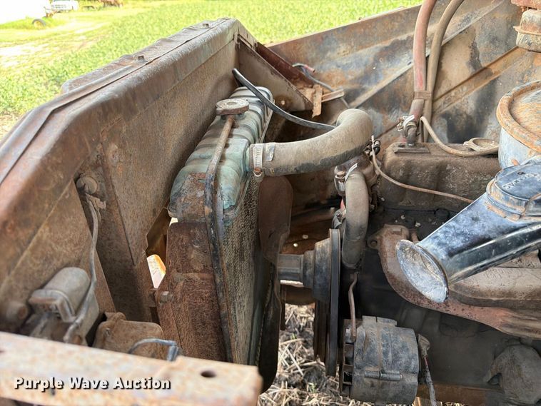image for item FK3468 1963 Chevorlet 60 grain truck
