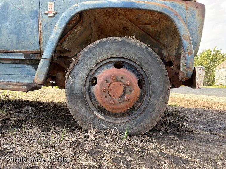 image for item FK3468 1963 Chevorlet 60 grain truck