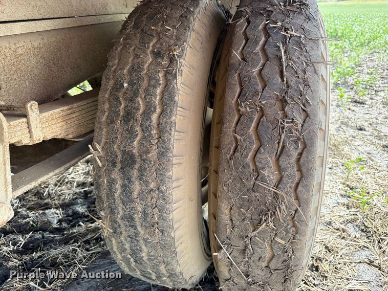 image for item FK3468 1963 Chevorlet 60 grain truck