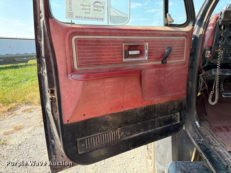 image for item FK3655 1978 Chevrolet Scottsdale C65 grain truck
