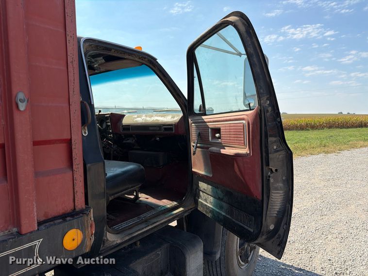 image for item FK3655 1978 Chevrolet Scottsdale C65 grain truck