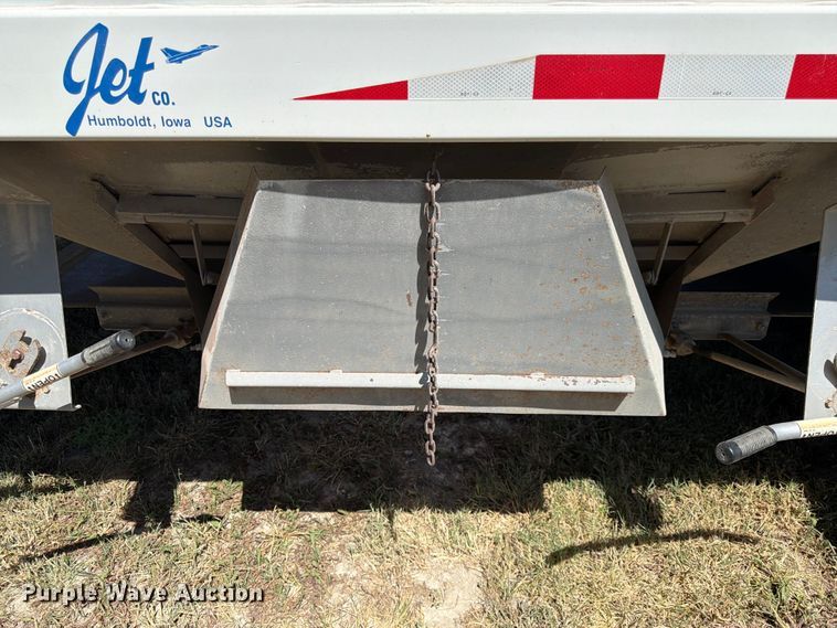 image for item FK3675 2002 Jet grain trailer