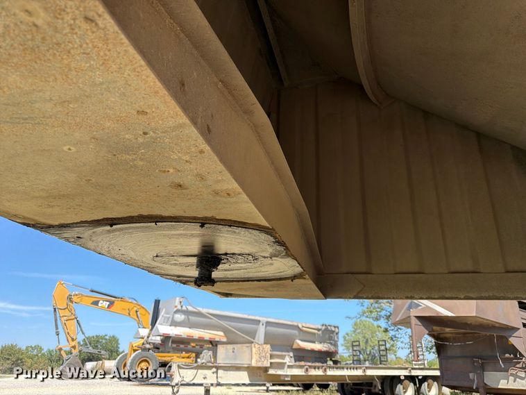 image for item FK3675 2002 Jet grain trailer