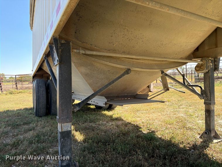 image for item FK3675 2002 Jet grain trailer