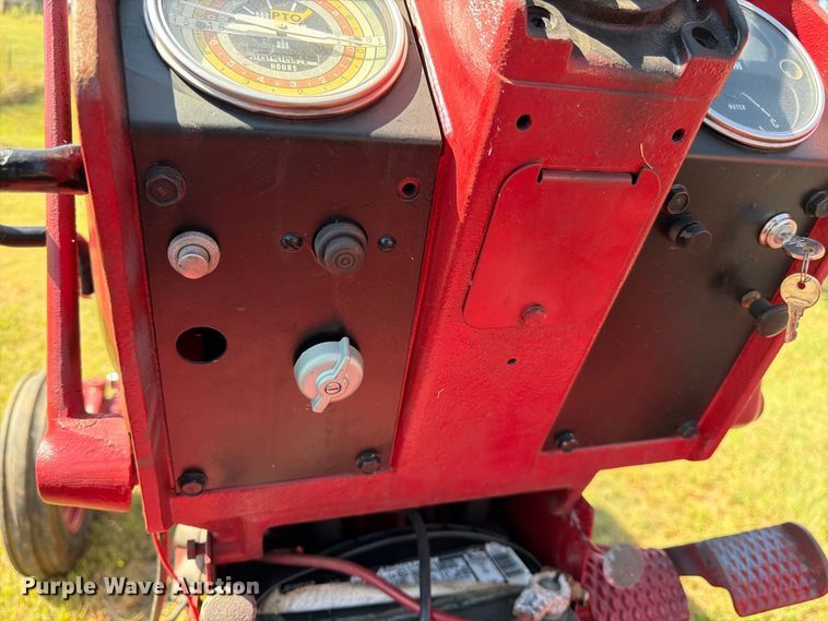 image for item FK3713 1966 International Harvester Farmall 656 tractor